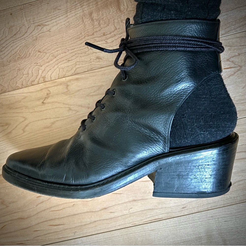 Rodeo Drive 90’s couture! Open Heel ankle Boots Lace Ties Leather Womens 8